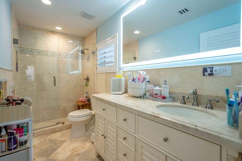 Tiny photo for 4130 NE 31st Avenue, Lighthouse Point, FL 33064 (MLS # B26028407)