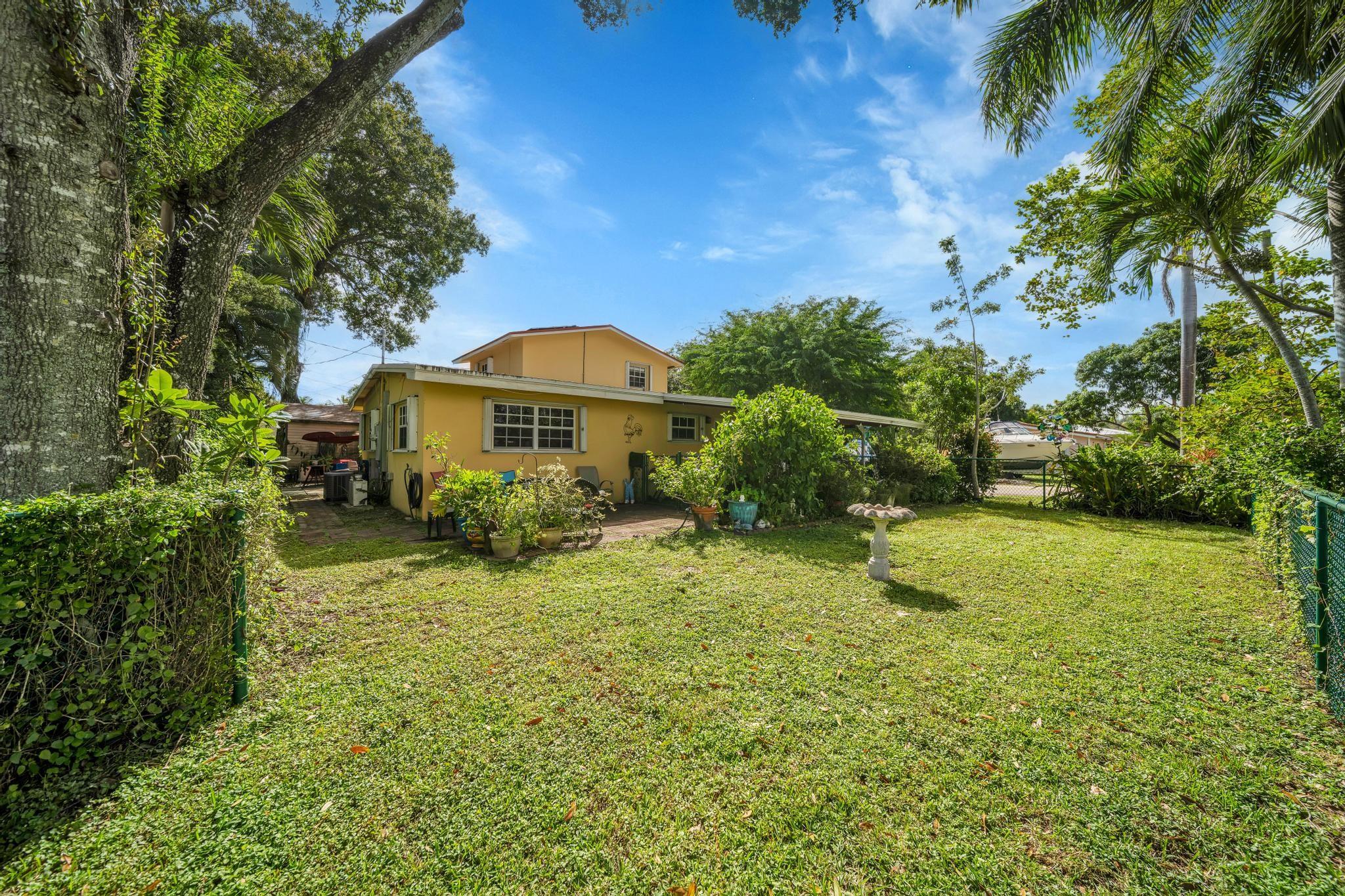 1350 SW 15th Ter
