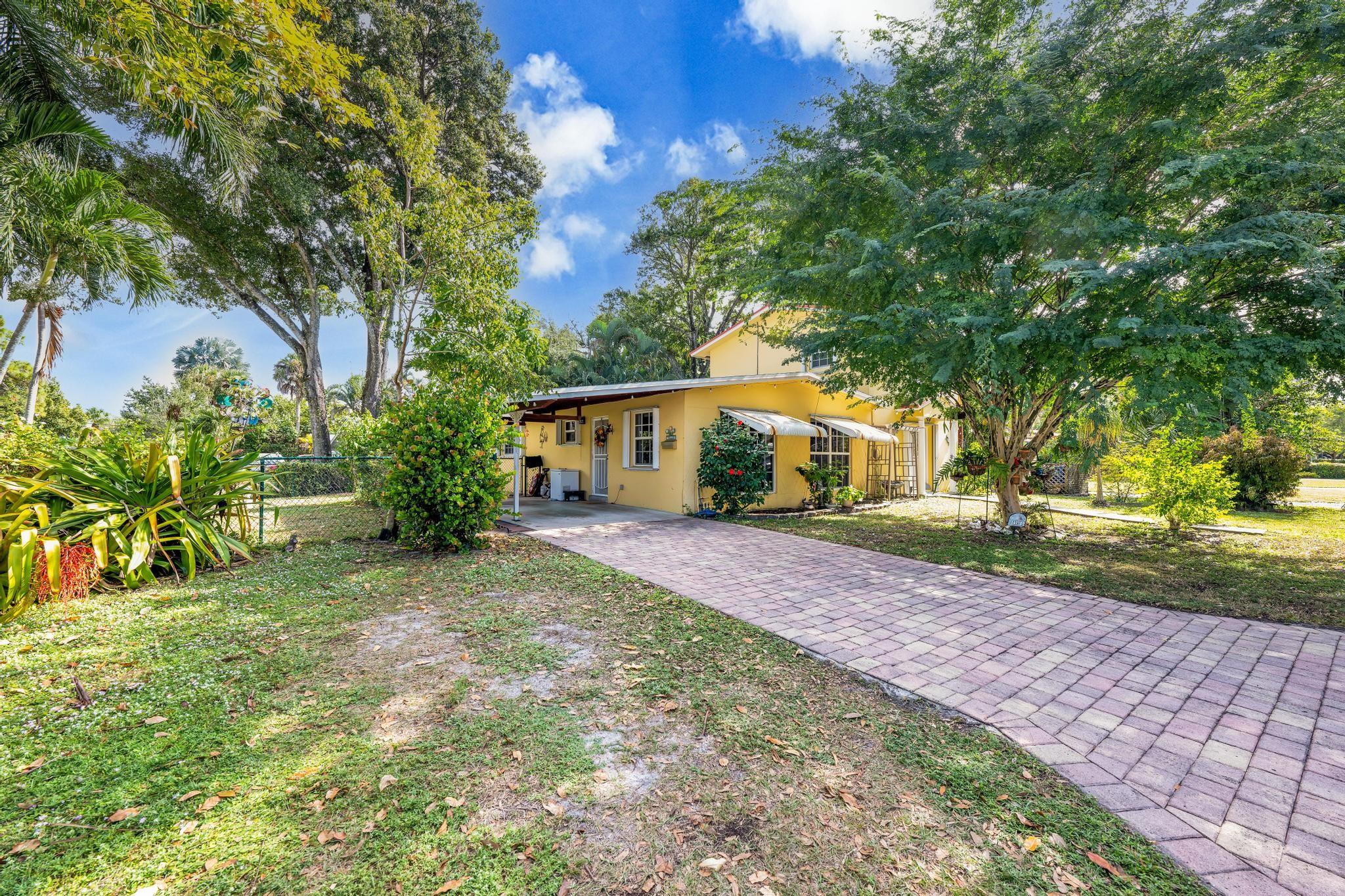 1350 SW 15th Ter