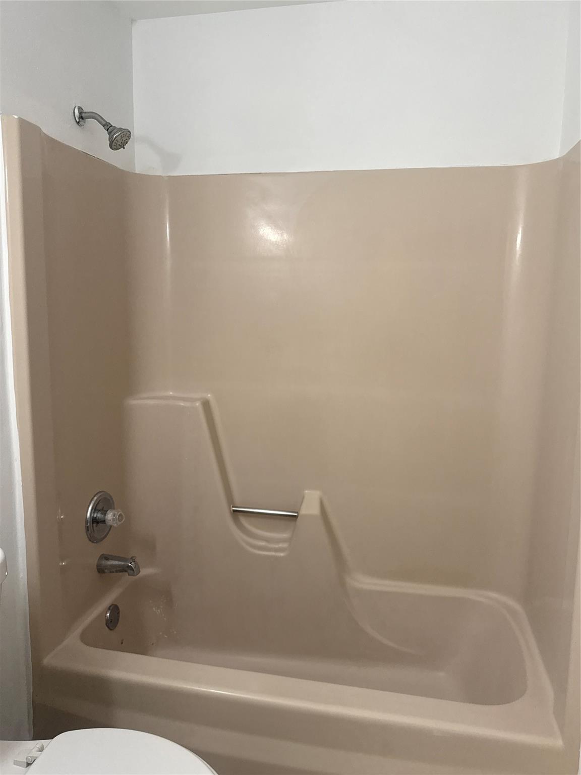 North Lauderdale Village - Residential Lease