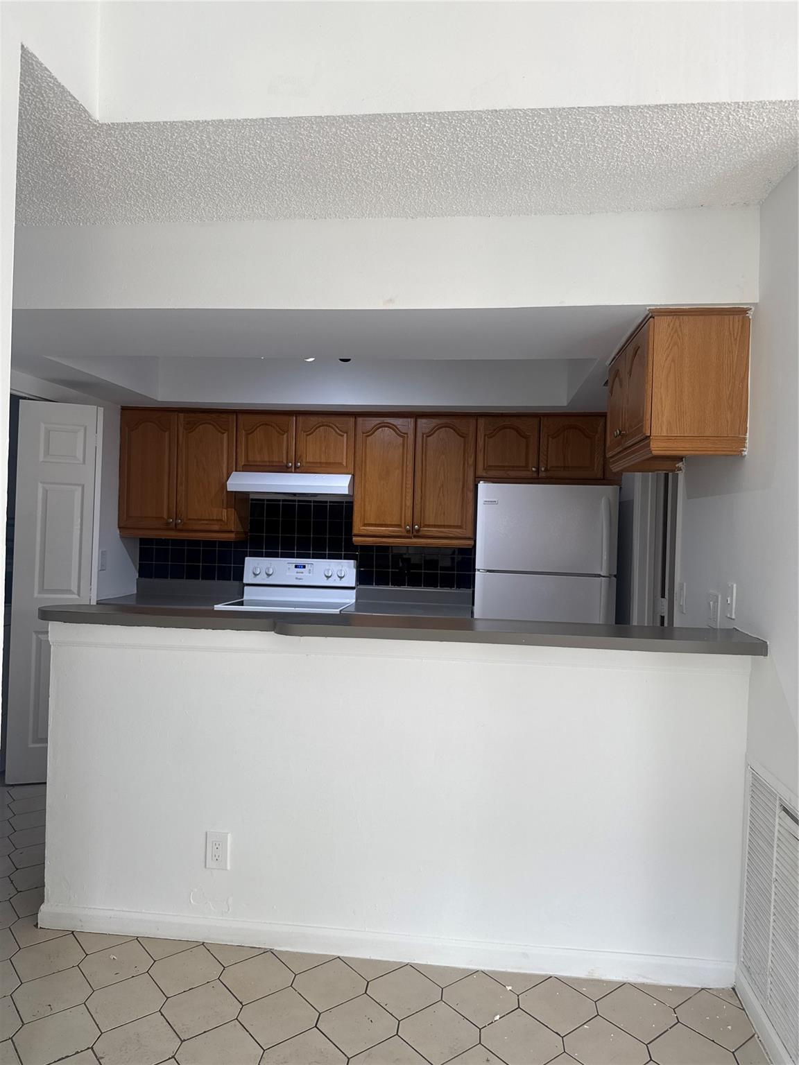 North Lauderdale Village - Residential Lease