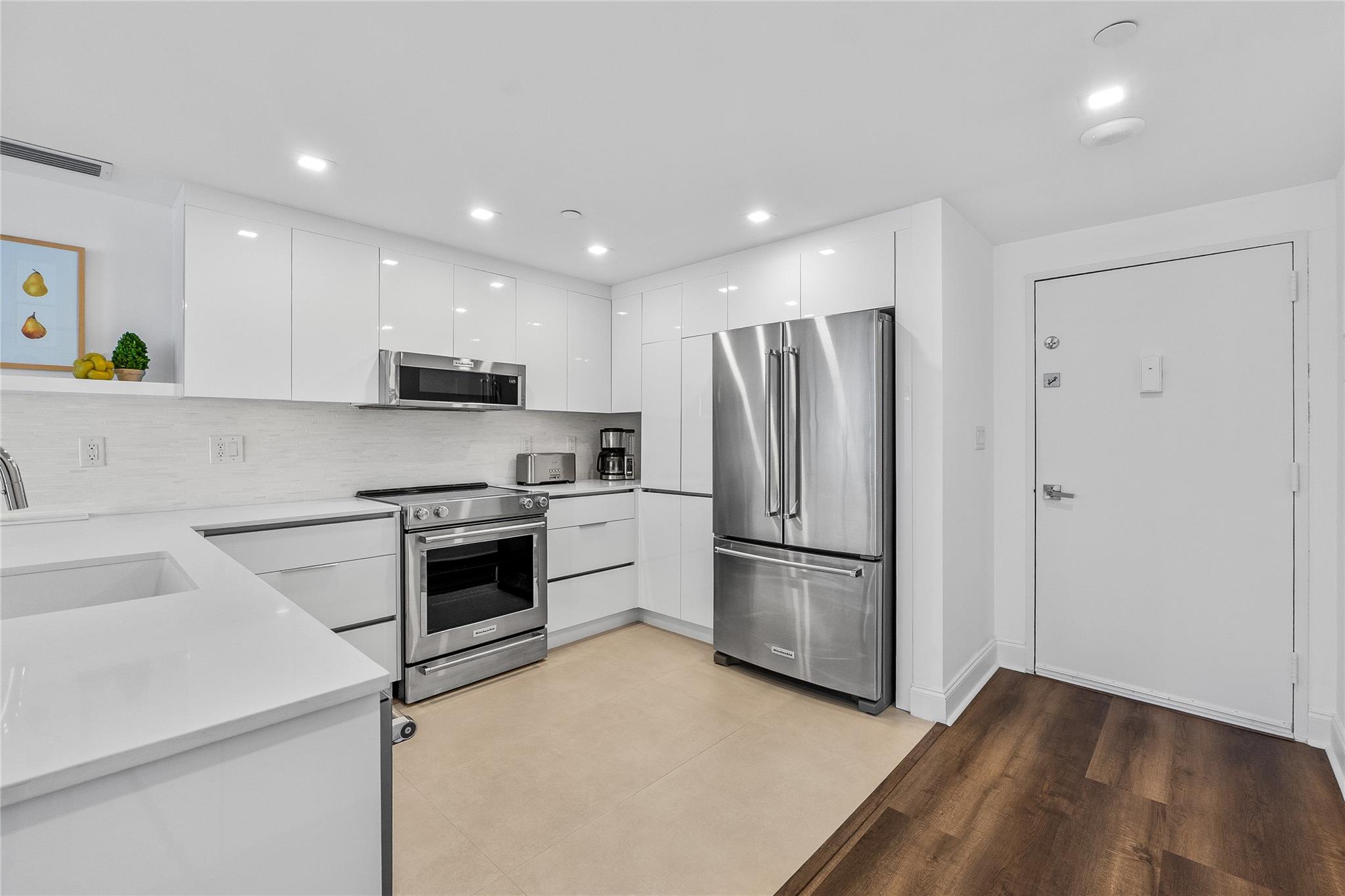 WATERVIEW CONDO - Residential Lease