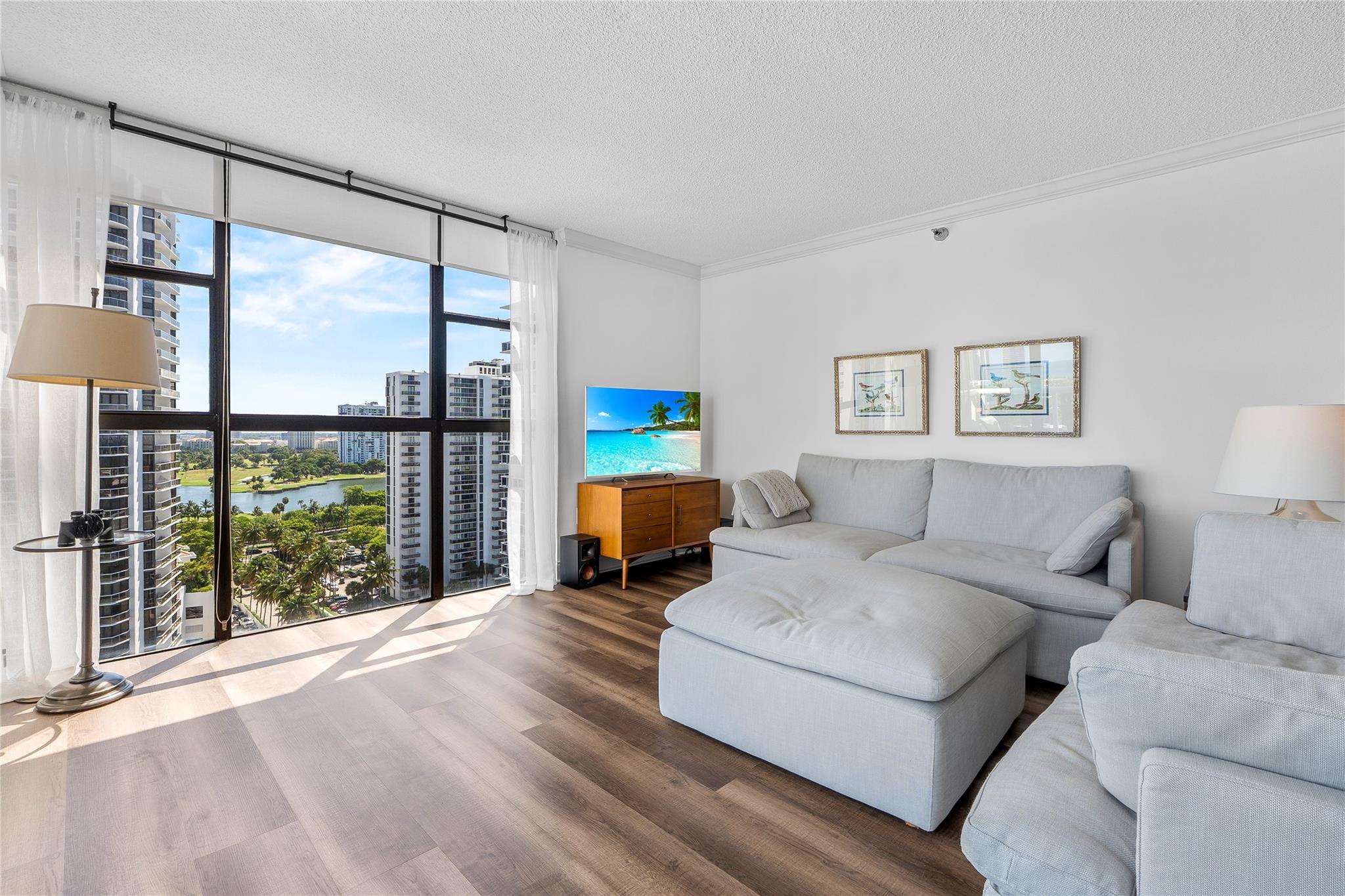 WATERVIEW CONDO - Residential Lease