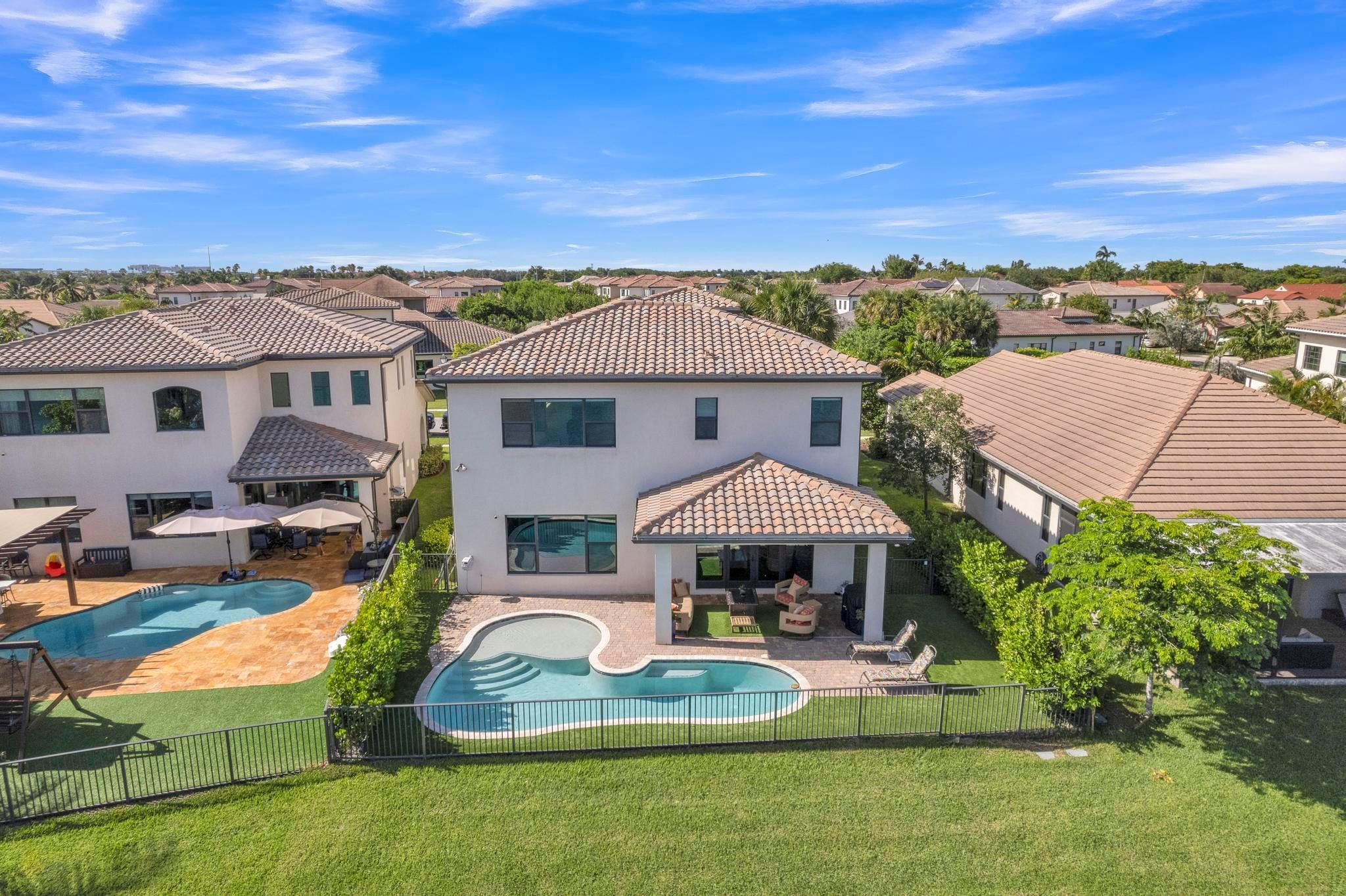 Pembroke Lakes South 119- - Residential