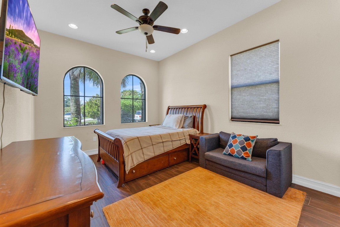 Pembroke Lakes South 119- - Residential