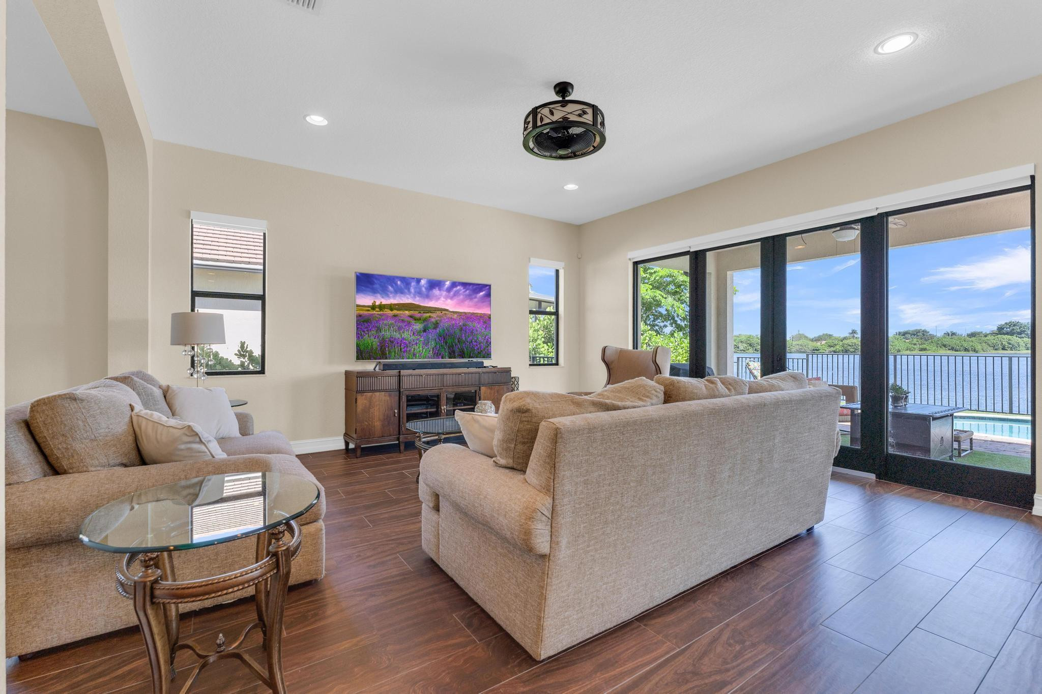 Pembroke Lakes South 119- - Residential