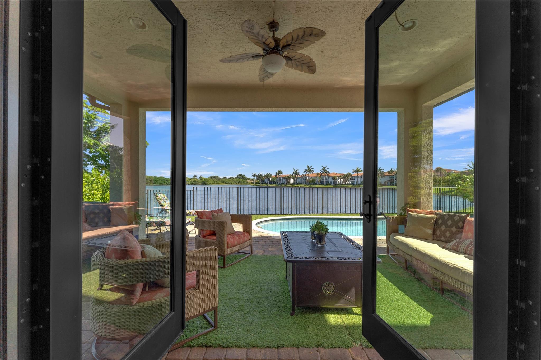 Pembroke Lakes South 119- - Residential