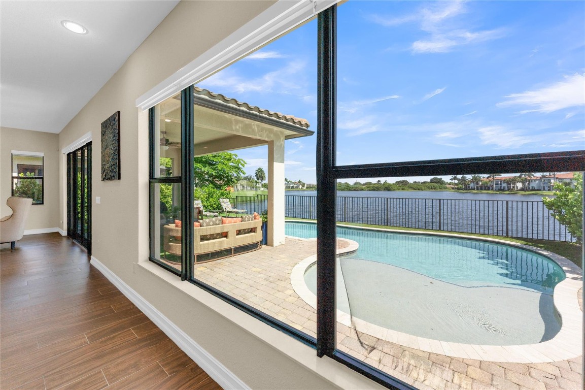 Pembroke Lakes South 119- - Residential