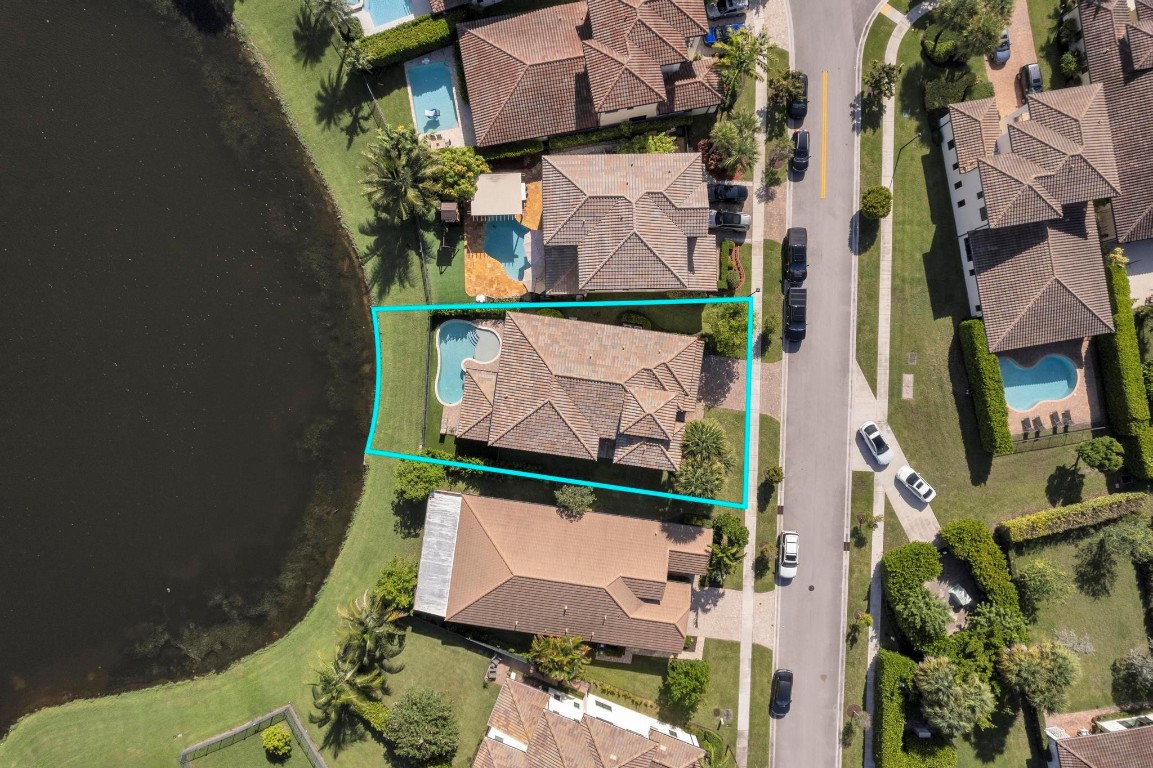 Pembroke Lakes South 119- - Residential