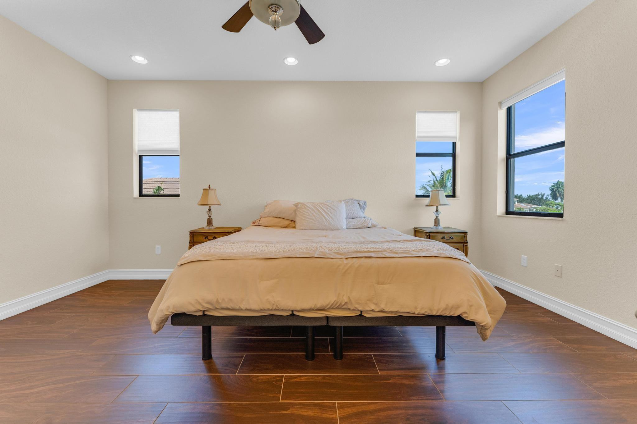 Pembroke Lakes South 119- - Residential