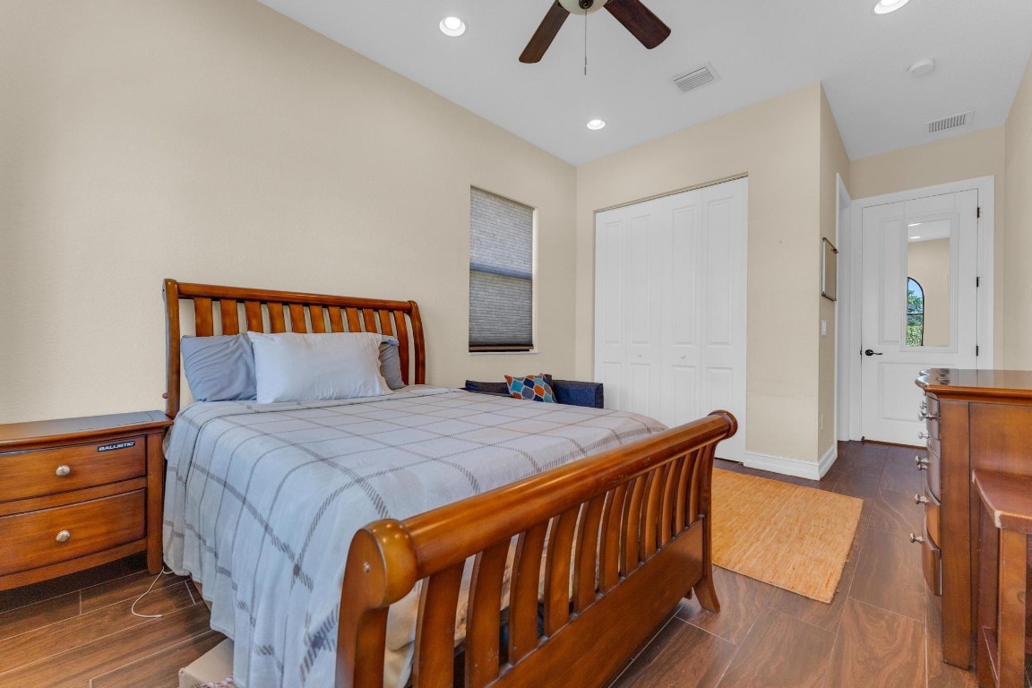 Pembroke Lakes South 119- - Residential