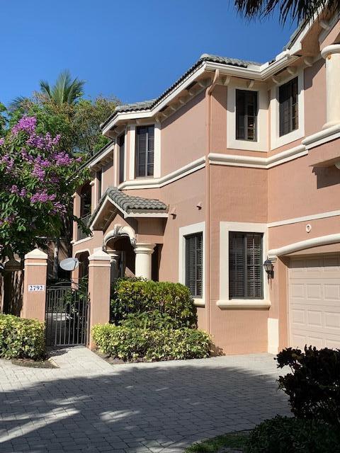 Beautiful and spacious 1st floor Corner Coach home next to Weston Hills Country Club. Private entrance with patio, 2 car garage. Open floor plan, tile and wood floors, master bath has separate tub and large shower, inside laundry room. Near I-75, Cleveland Clinic, Grade A Schools. Quiet and secure neighborhood. No smoking inside the unit. Tenant pays for water, electricity, cable and internet.