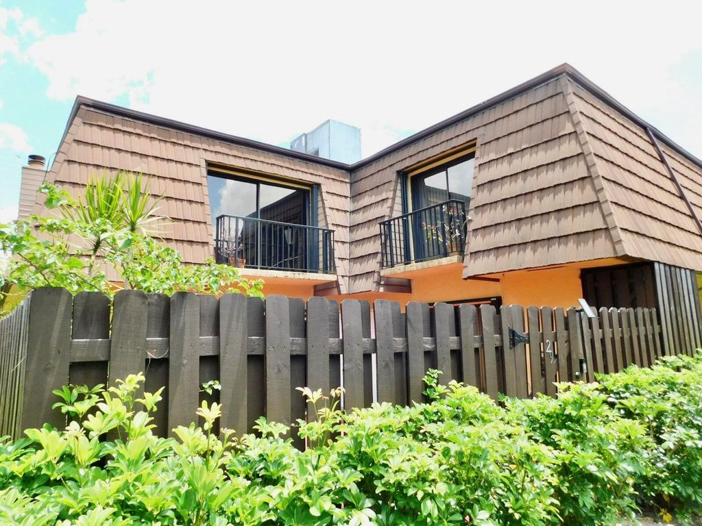 Photo of 4155 Turnberry Circle #29, Lake Worth, FL 33467 (MLS # R11093009)