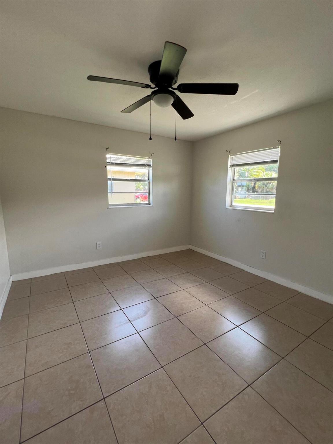 SAN LUCIE PLAZA - Residential Lease