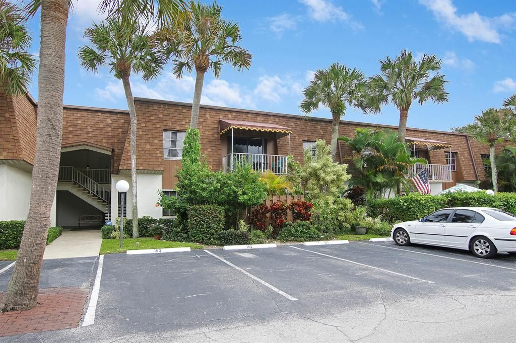 Photo of 950 S Kanner Highway #B 28, Stuart, FL 34994 (MLS # R10756237)