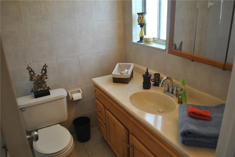 Willow Creek 93-33 B - Residential