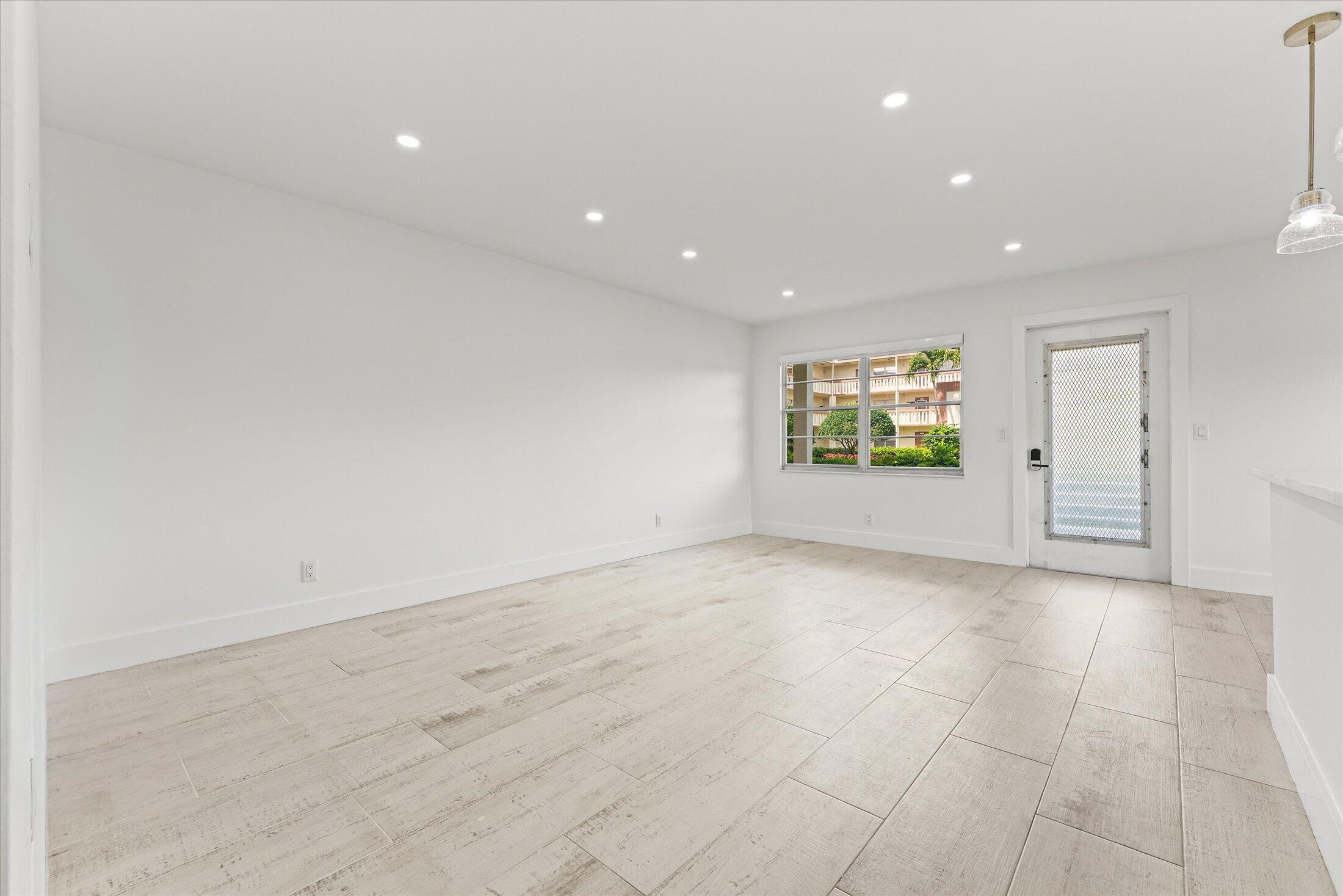 PRESTON AT CENTURY VILLAGE CONDO - Residential