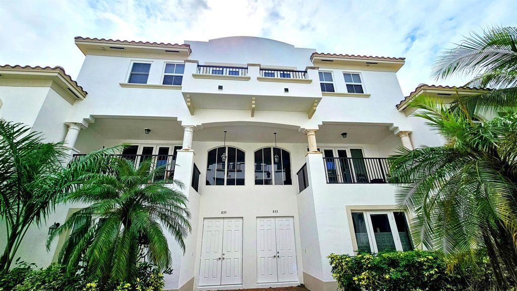 Photo of 835 NE 16th Terrace, Fort Lauderdale, FL 33304 (MLS # R11134532)