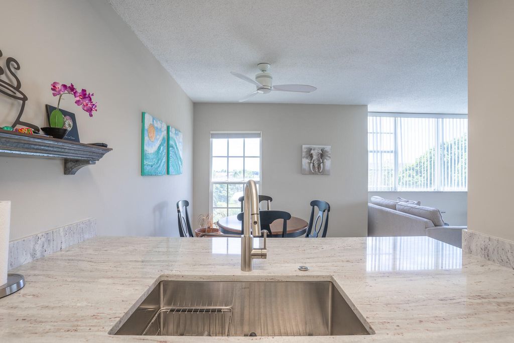 Photo of 250 NE 20th Street #4190, Boca Raton, FL 33431 (MLS # B26005543)