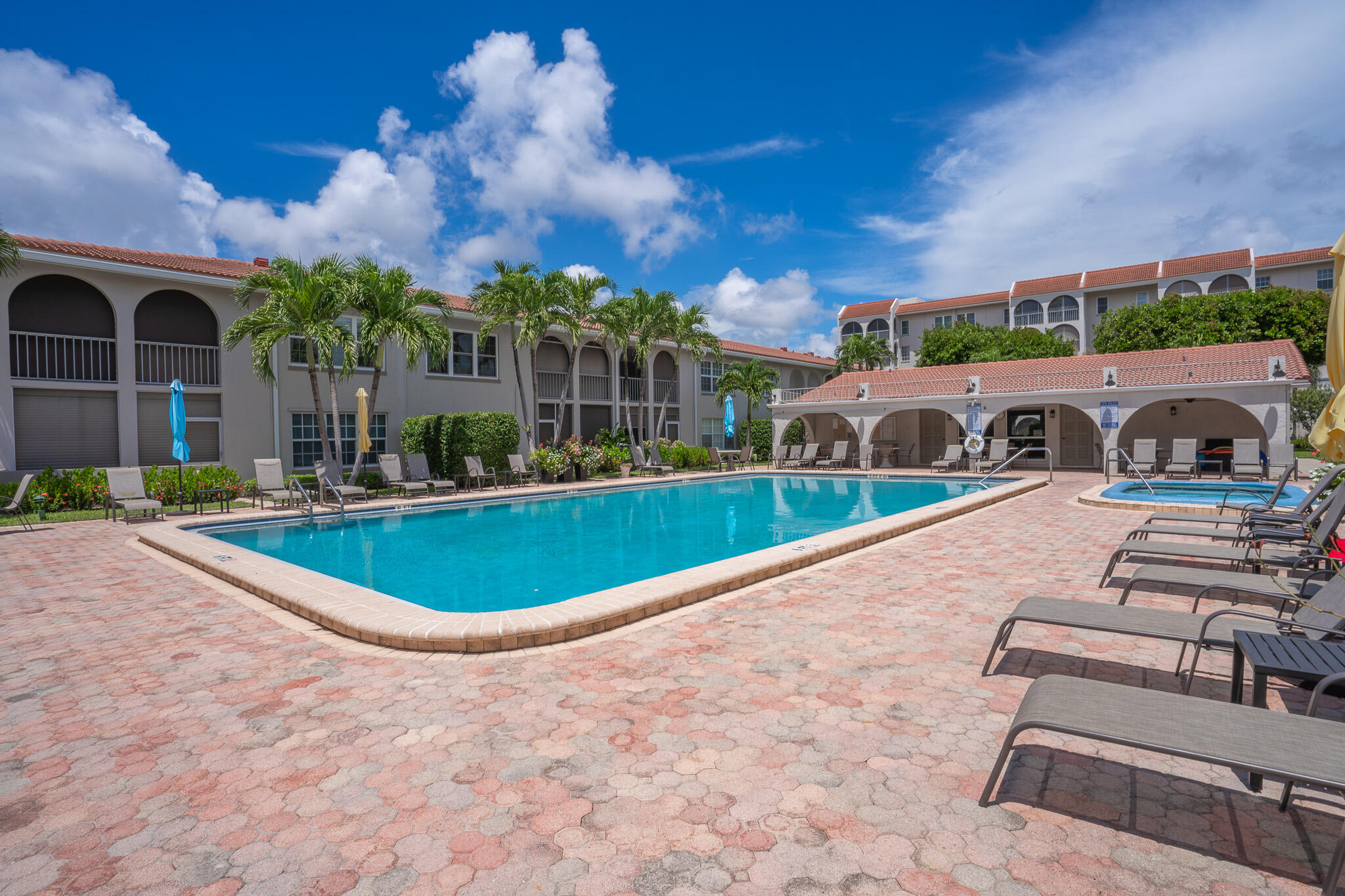 TIERRA DEL SOL CONDO - Residential Lease