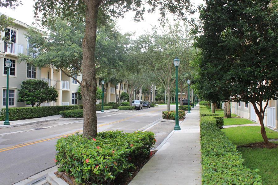 VILLAGE AT ABACOA CONDO - Residential Lease