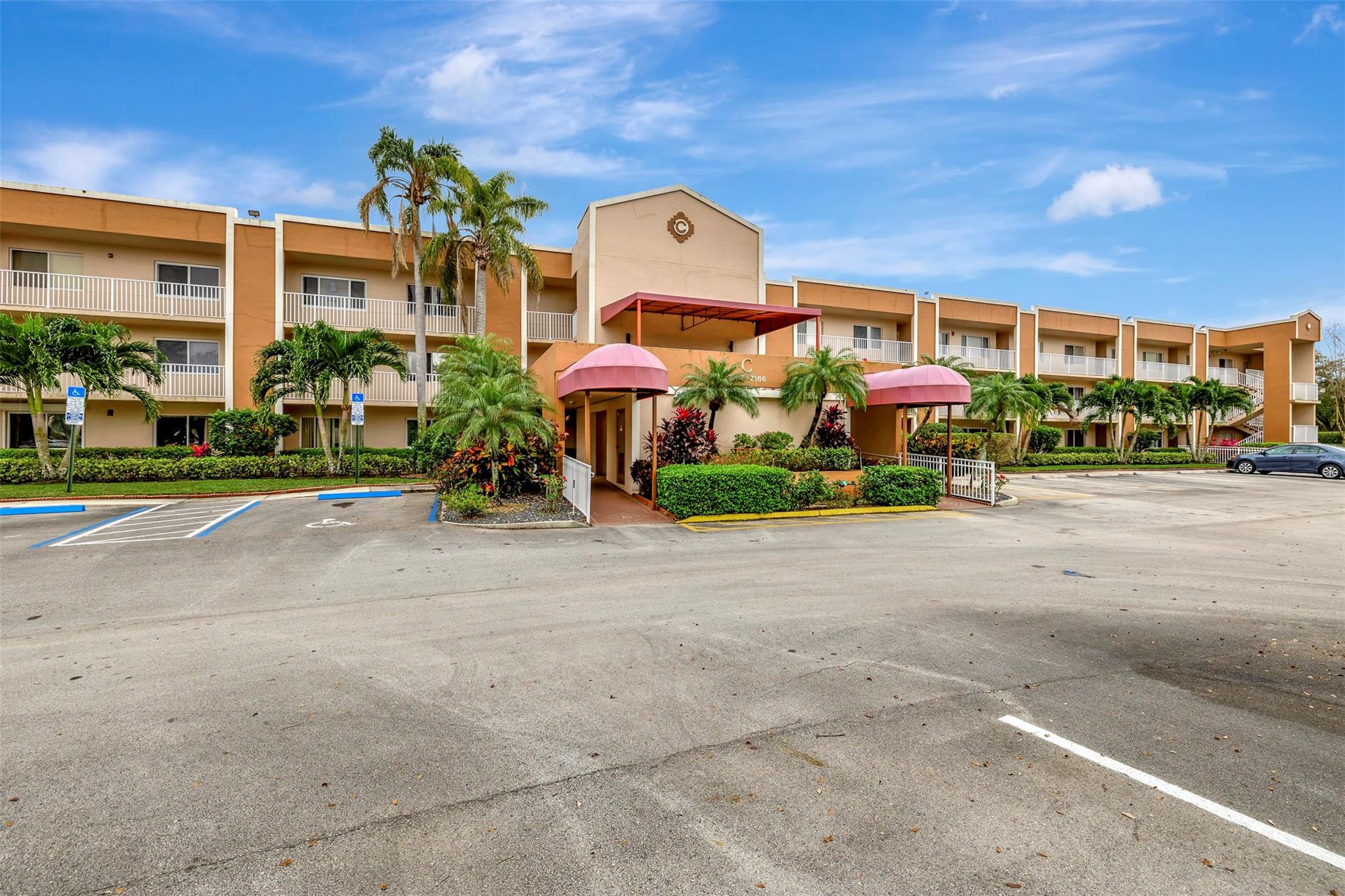 DEVON CONDOMINIUM - Residential