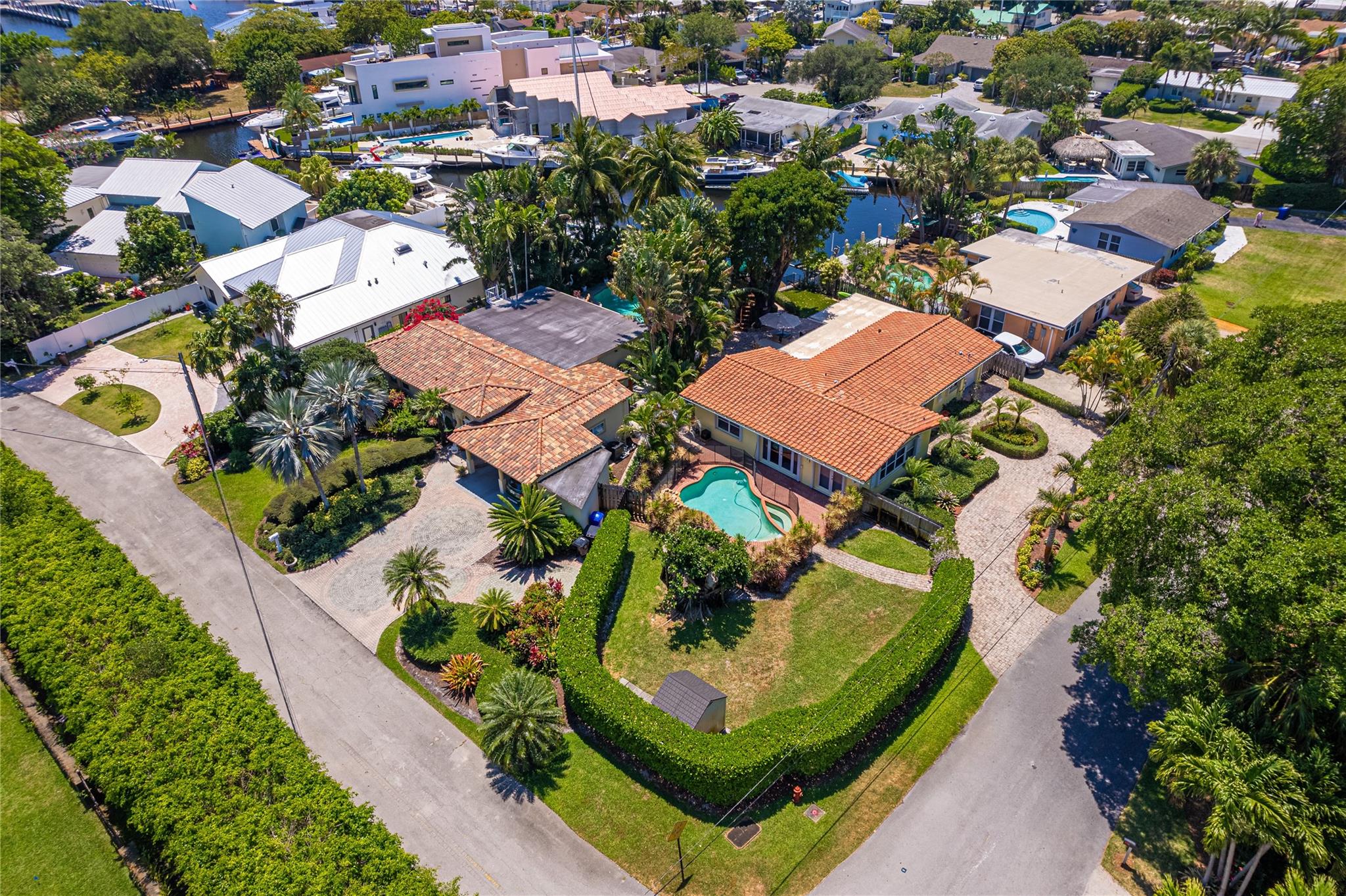 1540 SW 16th St