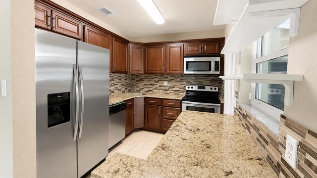 716 SW 19th Street