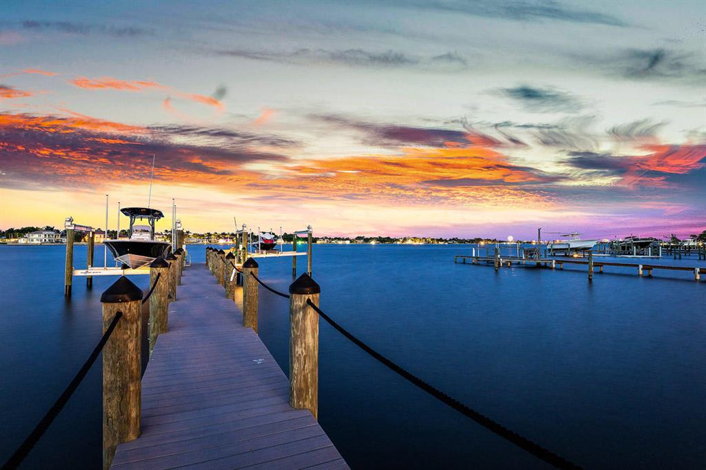 Pennock Point - Residential