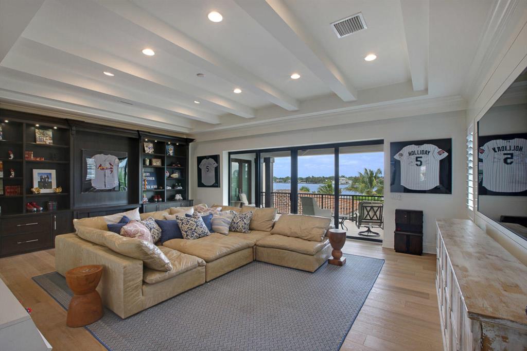 Pennock Point - Residential