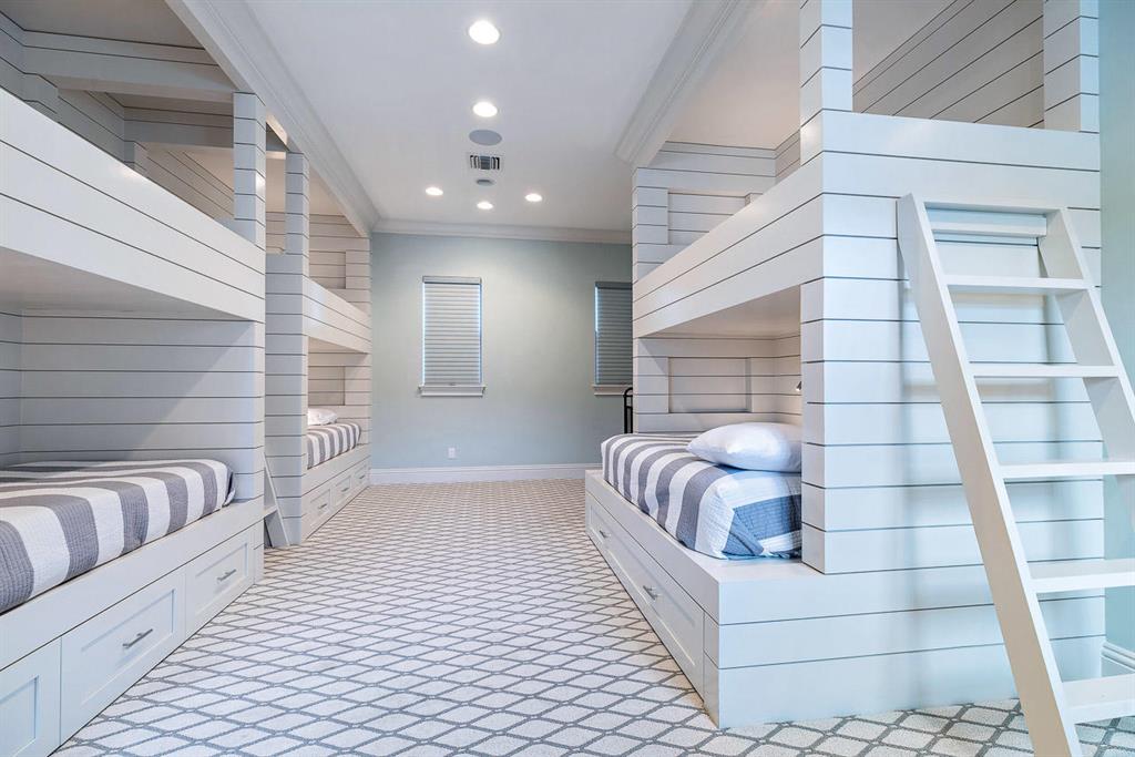 Pennock Point - Residential