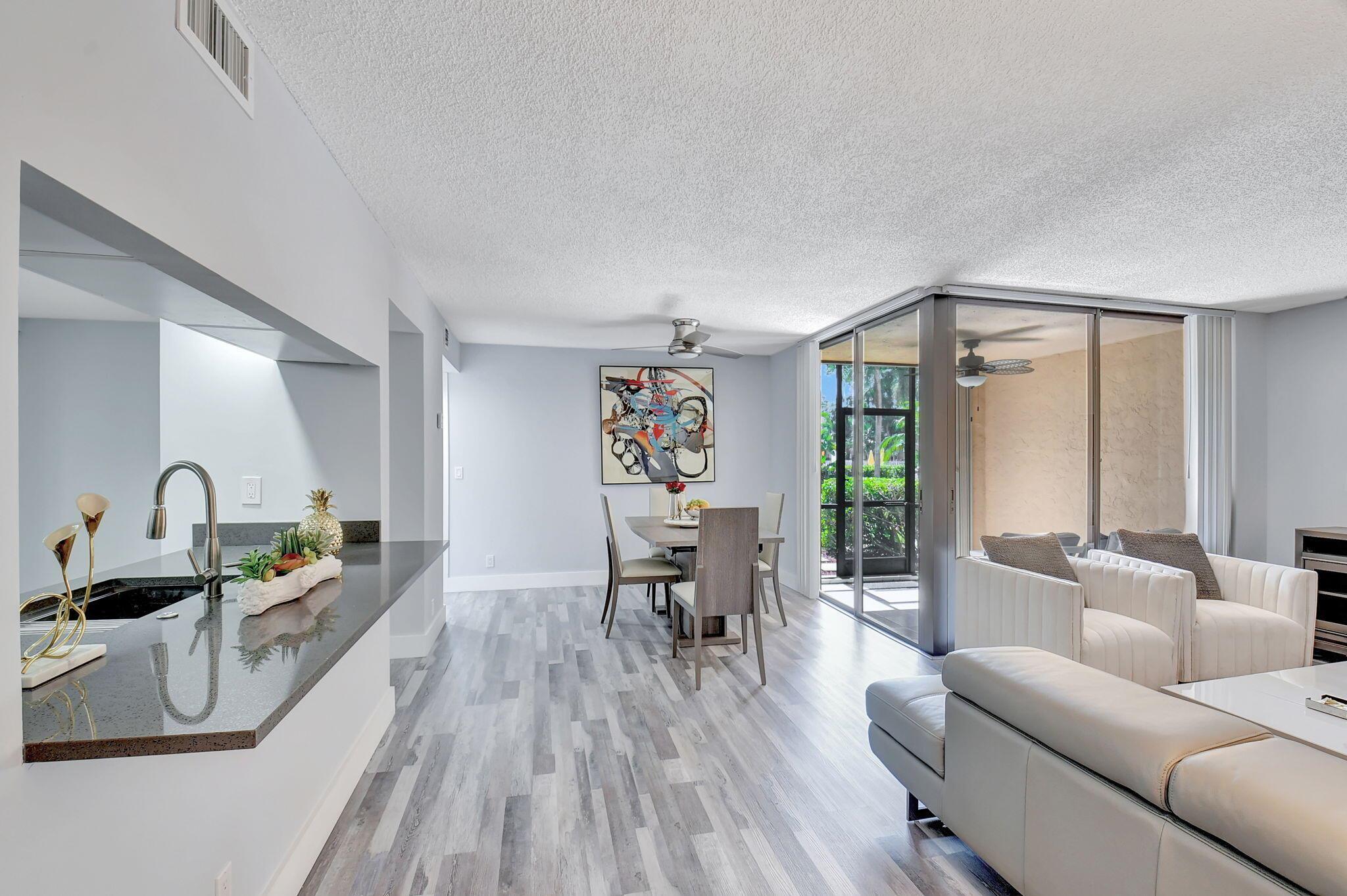2255 Lindell Boulevard 4103