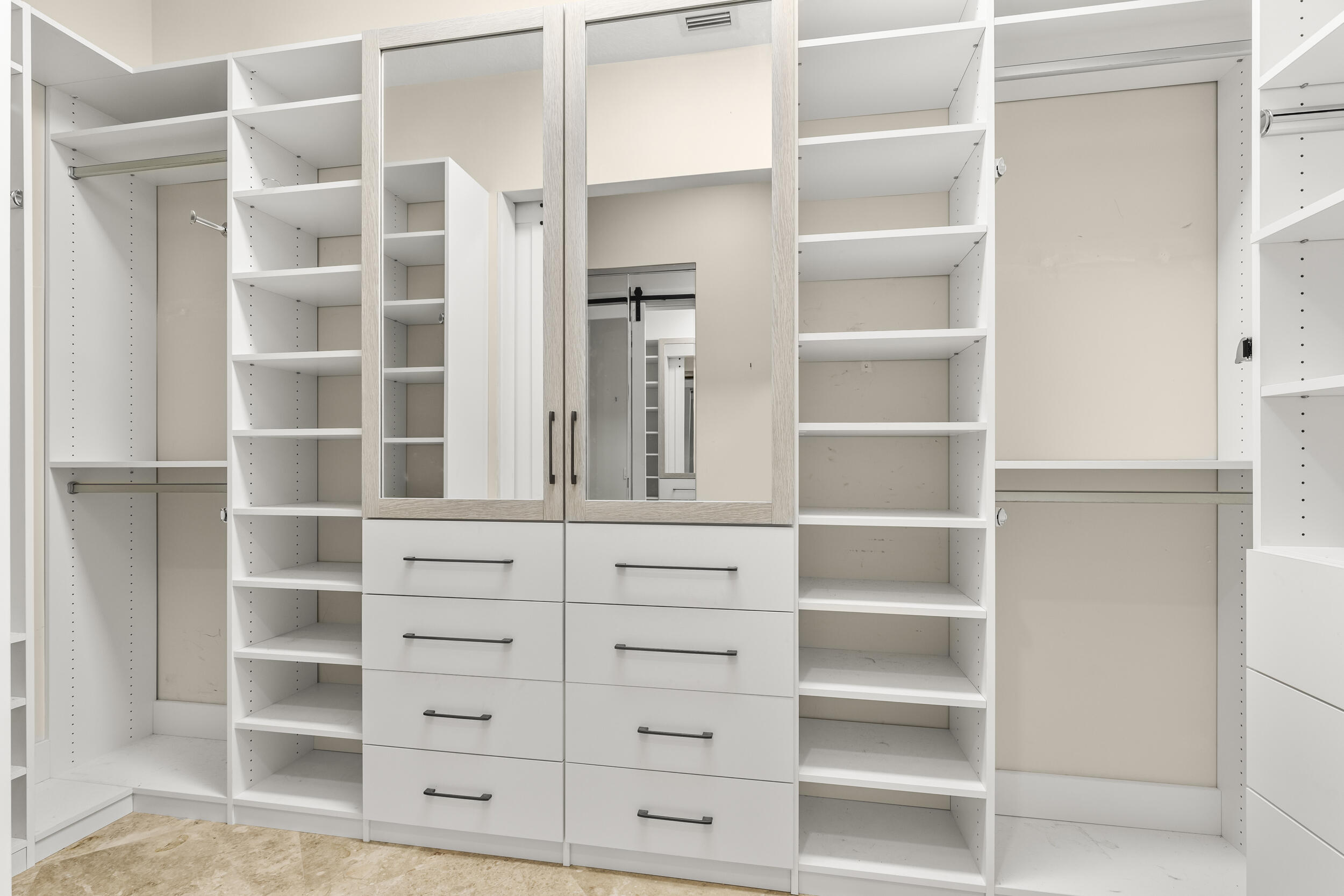 VALENCIA POINTE 1 - Residential