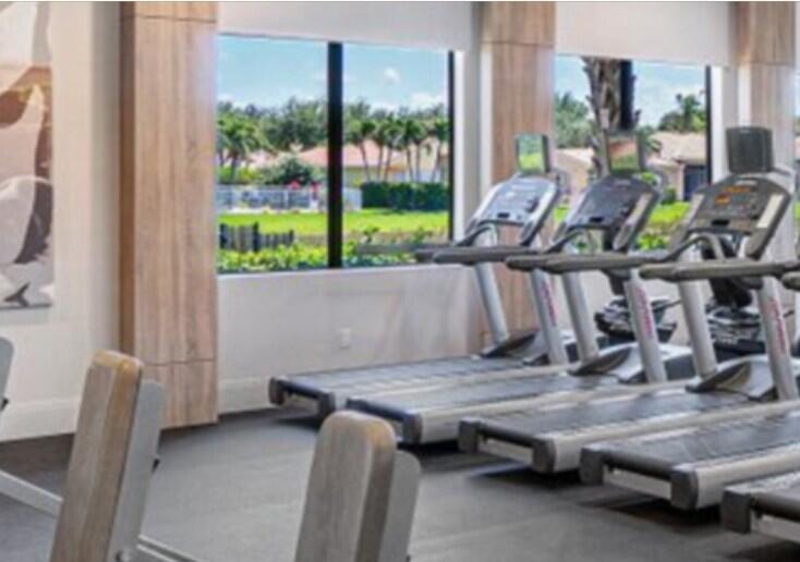 VALENCIA POINTE 1 - Residential