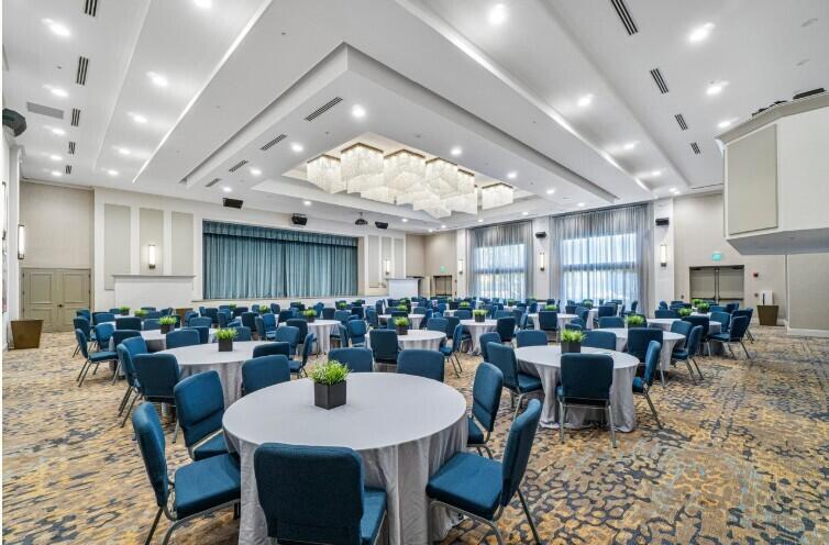 VALENCIA POINTE 1 - Residential