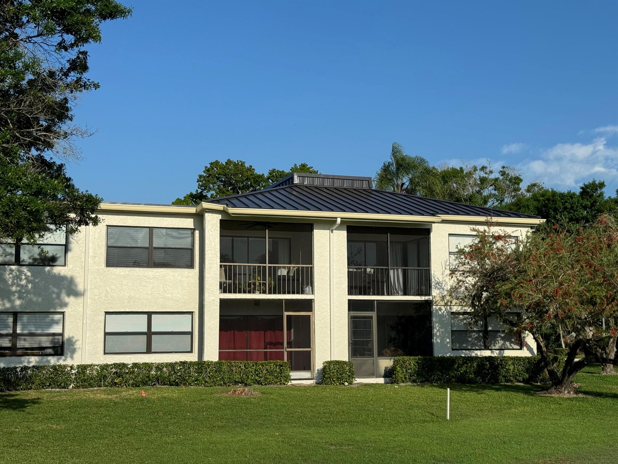 BRIARWOOD CONDO - Residential