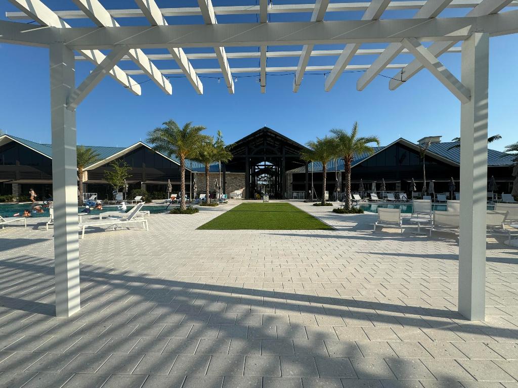 BRIARWOOD CONDO - Residential