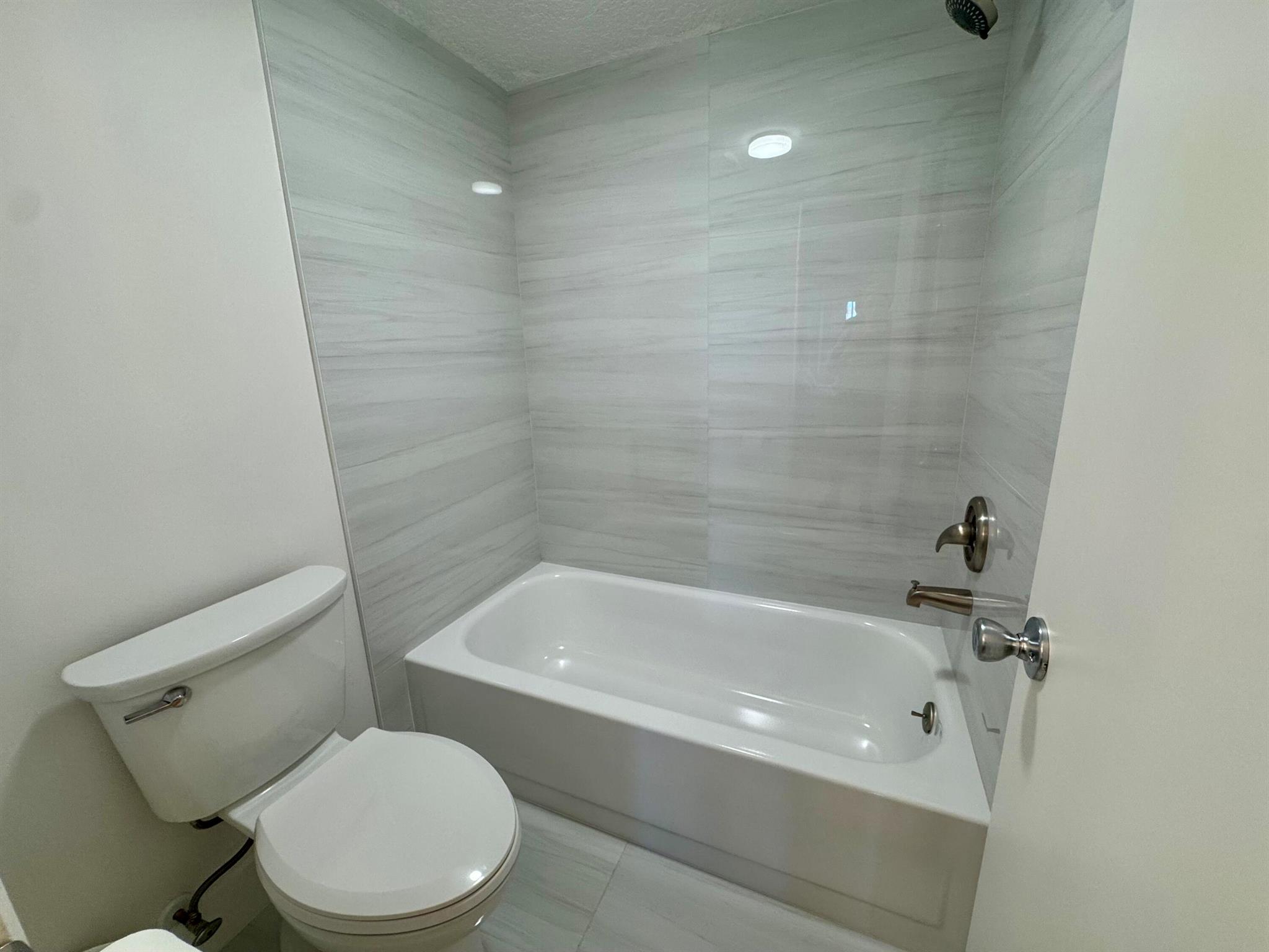 BRIARWOOD CONDO - Residential