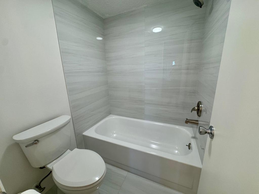 BRIARWOOD CONDO - Residential