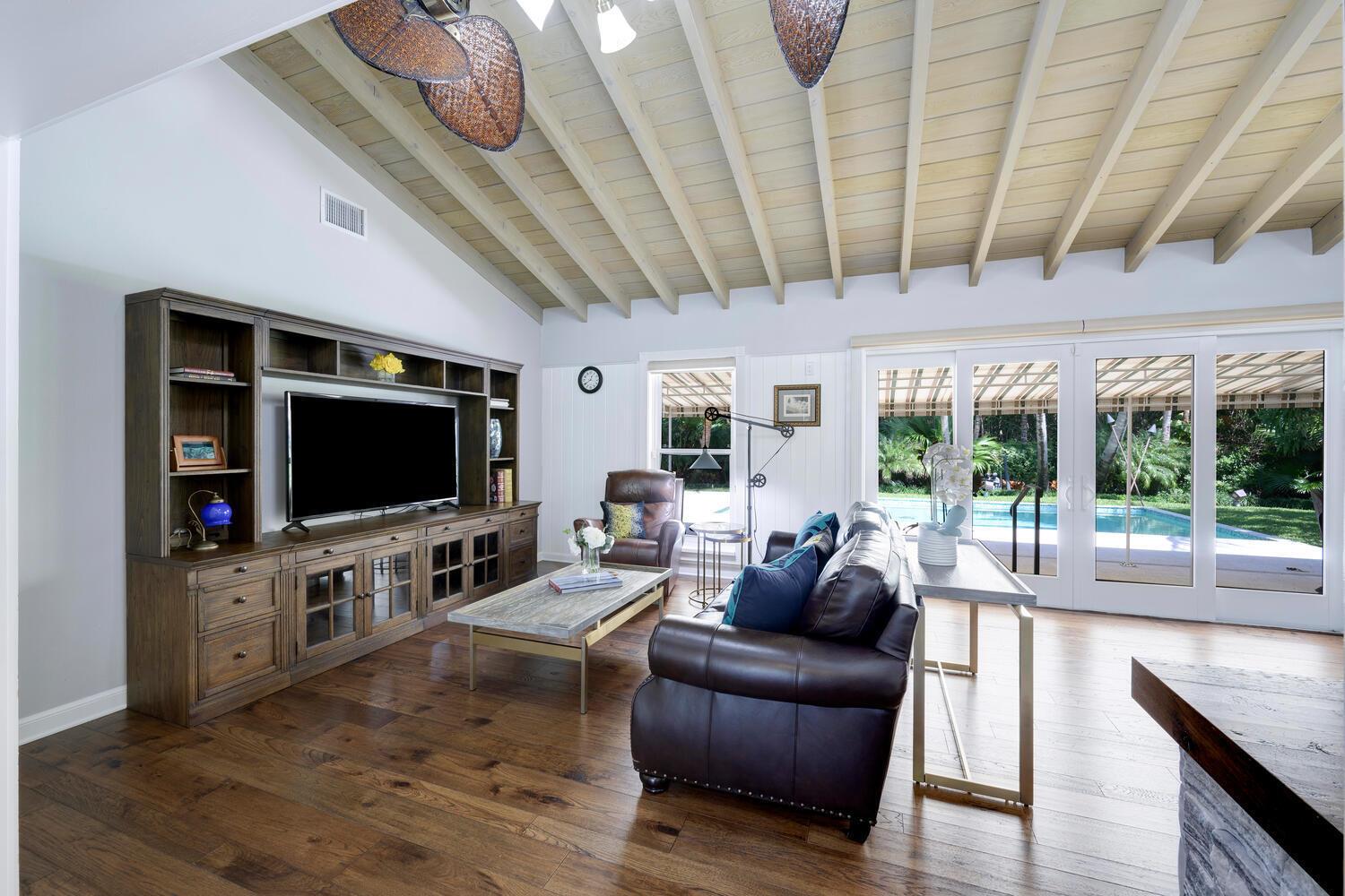 DELRAY ISLE - Residential