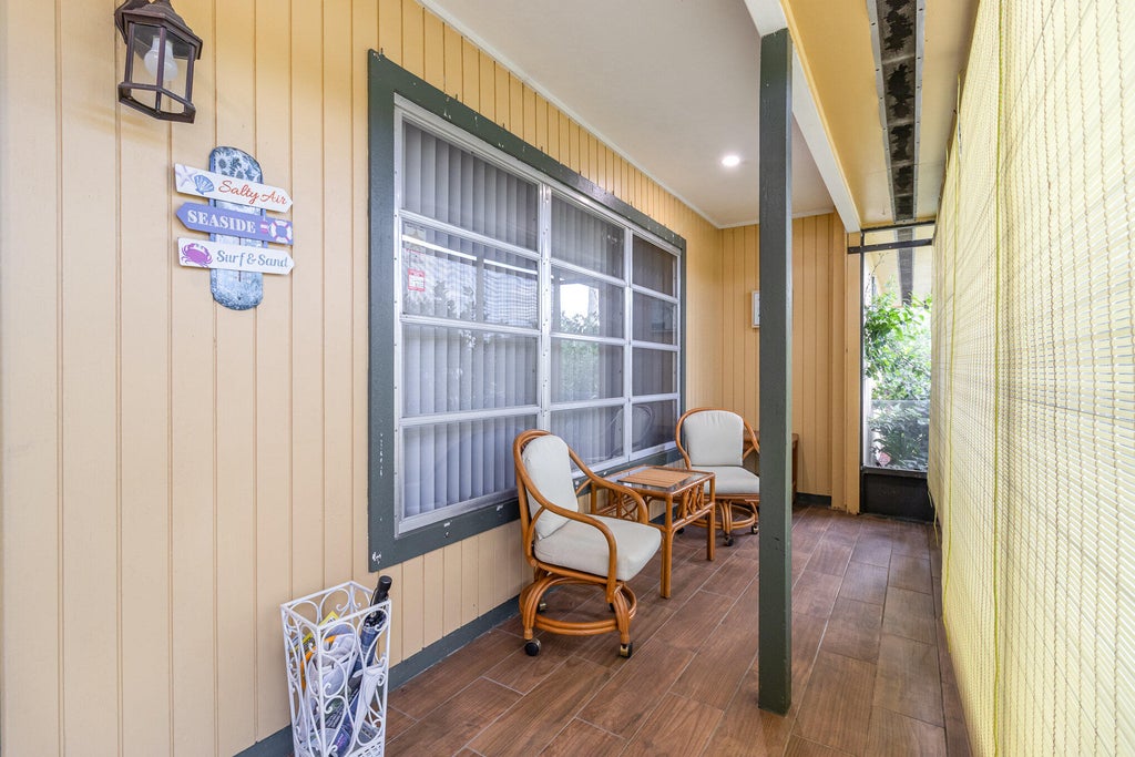 Photo of 1326 44th Avenue, Vero Beach, FL 32966 (MLS # R11101111)