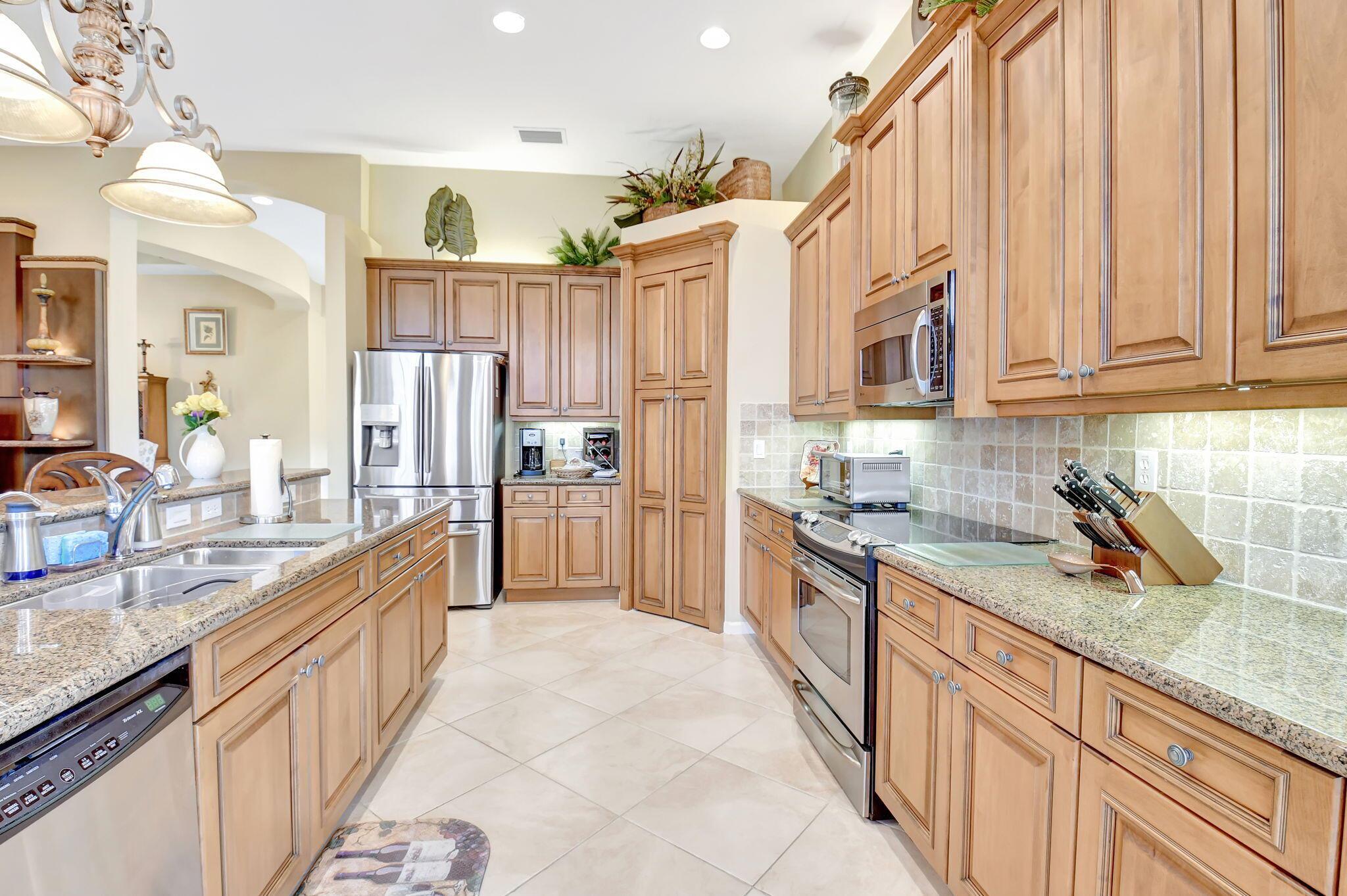 6866 Venidita Beach Drive