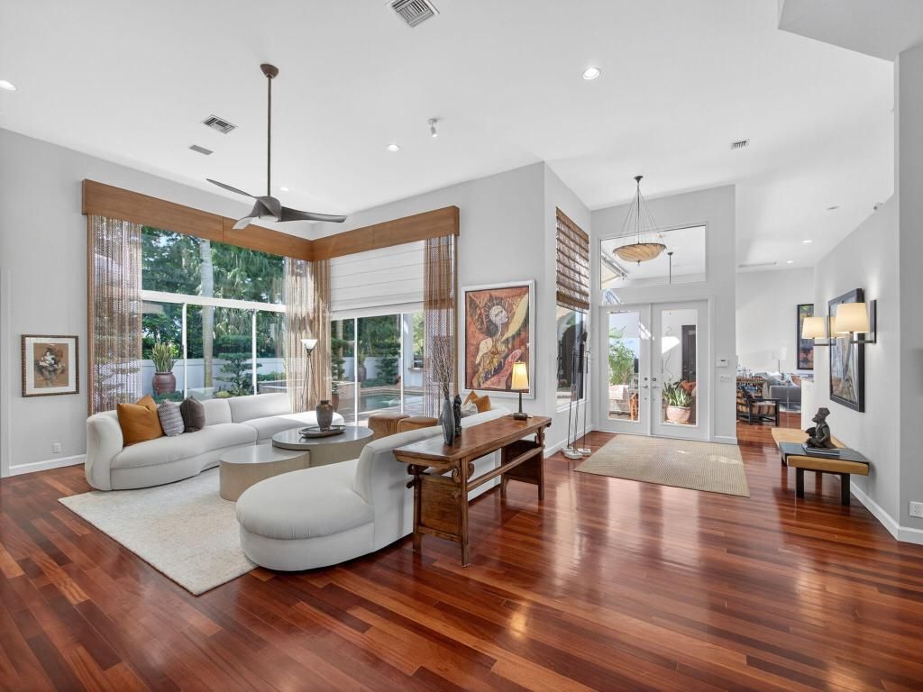 Photo of 101 Pembroke Drive, Palm Beach Gardens, FL 33418 (MLS # R11134285)