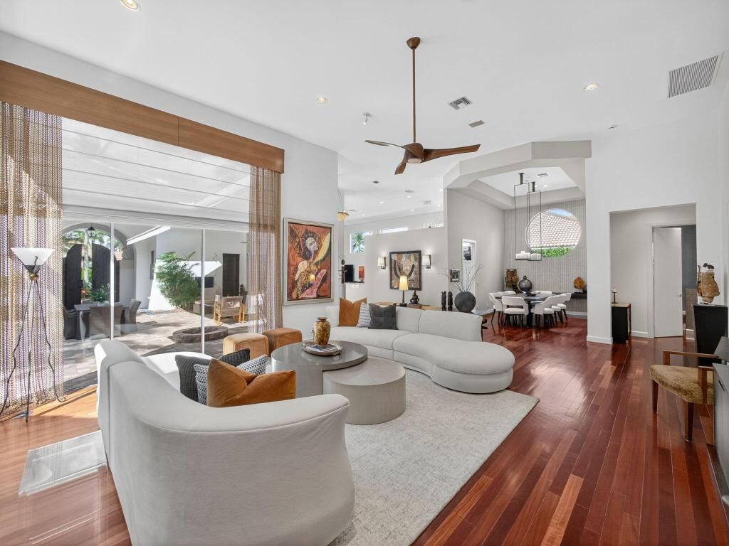 Photo of 101 Pembroke Drive, Palm Beach Gardens, FL 33418 (MLS # R11134285)