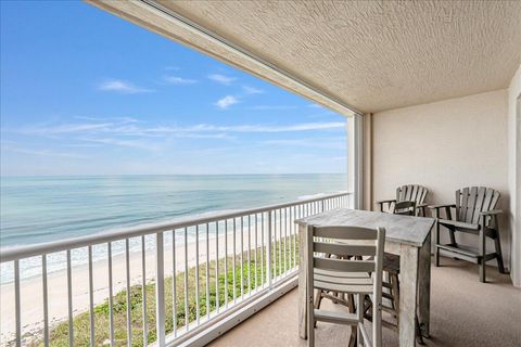 A home in Hutchinson Island