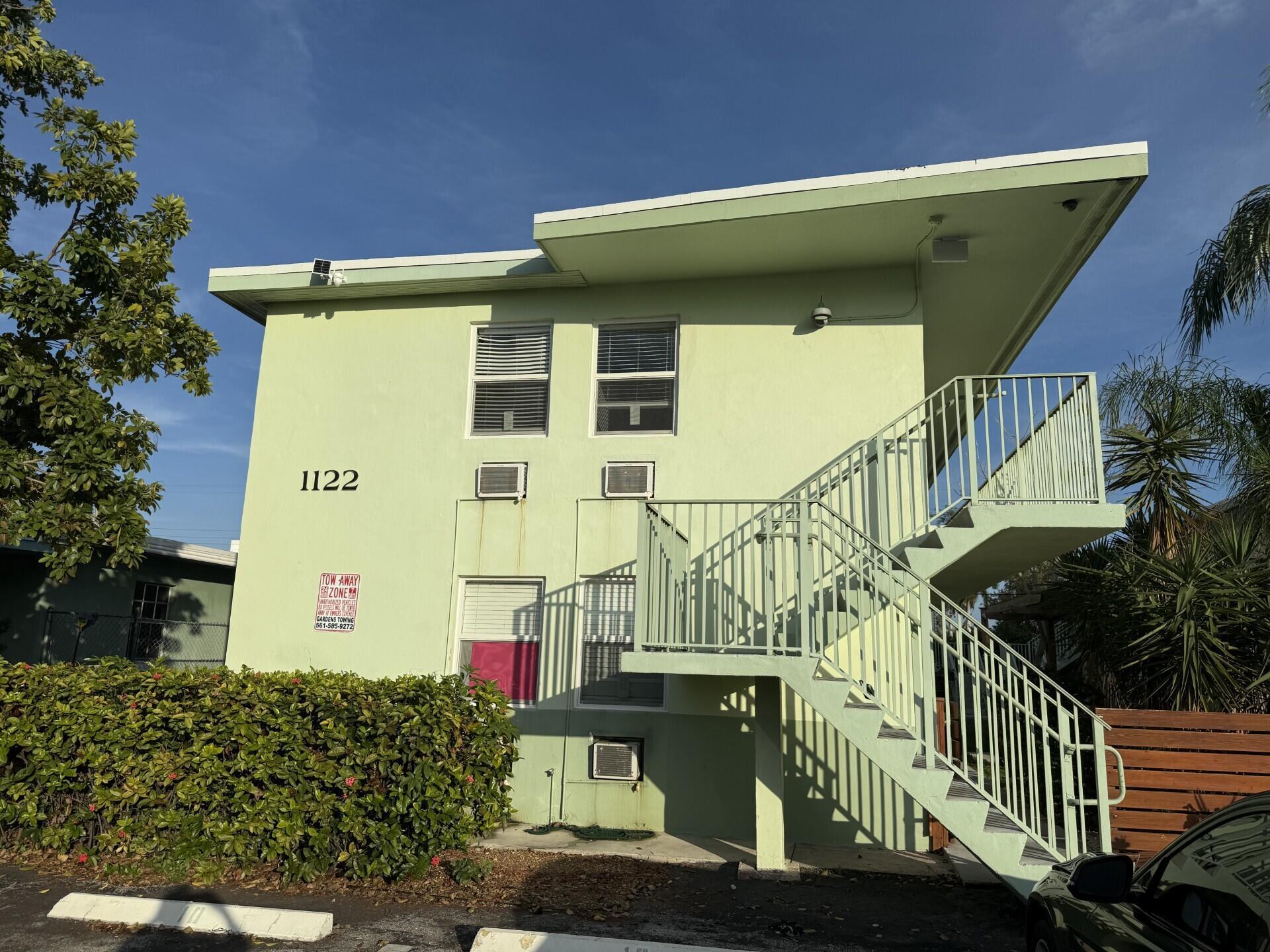 LAKE WORTH TOWN OF - Residential Lease