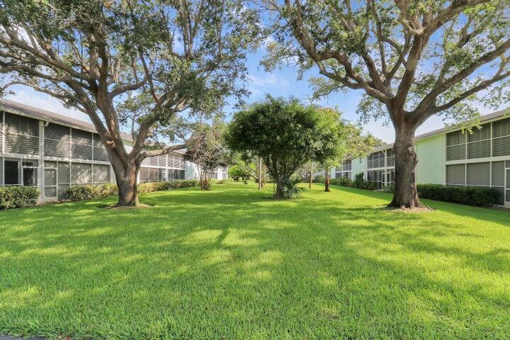 TEQUESTA GARDEN CONDO 3 - Residential Lease
