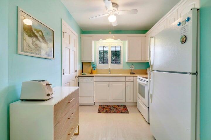 TEQUESTA GARDEN CONDO 3 - Residential Lease