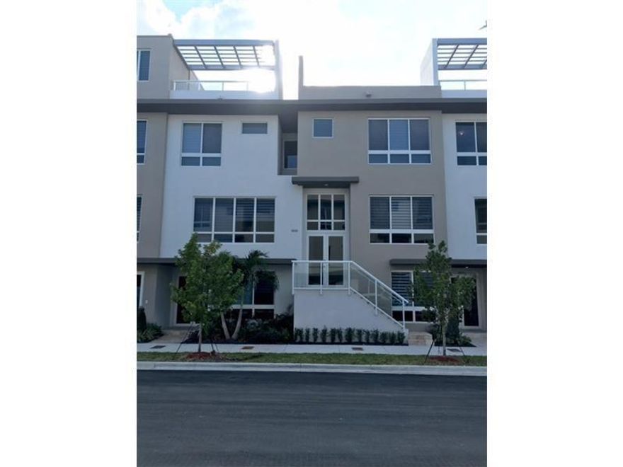 SPECTACULAR THREE-STORY TOWNHOUSE 3 BDS/4 FULL BTHS W/ELEVATOR INSIDE UNIT!LANDMARK, THE MOST EXCITING NEW COMMUNITY IN THE UPBEAT METROPOLITAN CITY OF DORAL! THEARCHITECTURAL DESIGN ELEMENTS FEATURE AN OPEN FLOOR PLAN, IMPACT RESISTANT WINDOWS, MODERNKITCHEN, TOP OF THE LINE STAINLESS STEEL APPL.QUARTZ COUNTERTOPS,LIGHT FIXTURES,SILHOUETTE BLINDS, CEILING FANS, PORCELANATO FLOORS, WOOD FLOORING IN ALL BEDROOMS AND STAIRS, MODERN BATHS & MORE. A+ SCHOOLS. LANDMARK W/ A LUXURIOS CLUBHOUSE. MINUTES TO MIAMI INTERNATIONAL AIRPORT, CLOSE TO ALL MAJOR HIGHWAYS, SHOPPING PLAZAS, RESTAURANTS, HOSPITALS AND MORE.