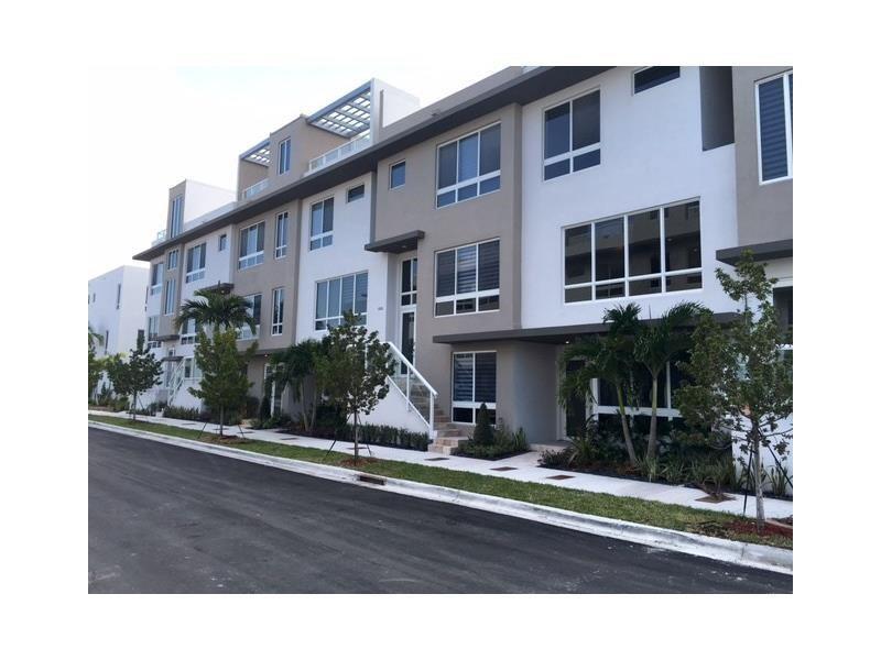 LANDMARK AT DORAL - Residential
